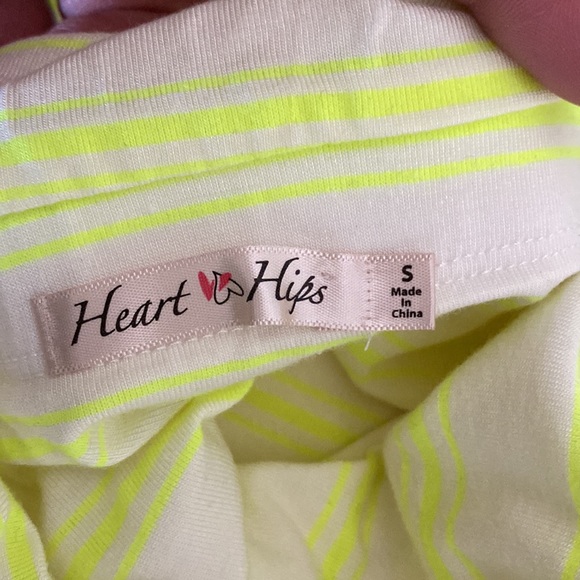 Heart & Hips Striped Strapless Jumpsuit/Romper. Size:Small White/Yel… - Picture 8 of 8